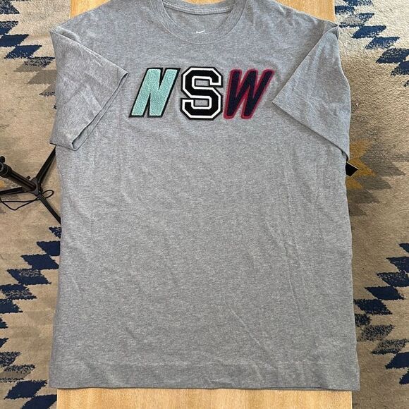 Nike NSW Text Tee - Picture 2 of 10
